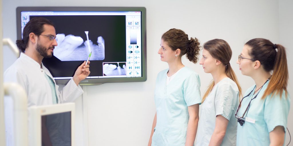 Wurzelbehandlung Zahnarztpraxis in Düsseldorf