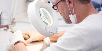 implantate-zahnarzt-duesseldorf | Dr. Pantas Zahnersatz durch Implantate